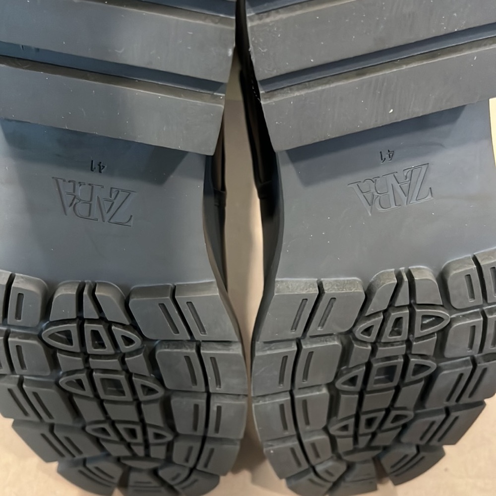 Zara bloggers fave khaki rubberized boots - Picture 12 of 16